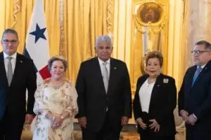 Gisela Agurto y Carlos Villalobos toman posesión como nuevos magistrados de la Corte